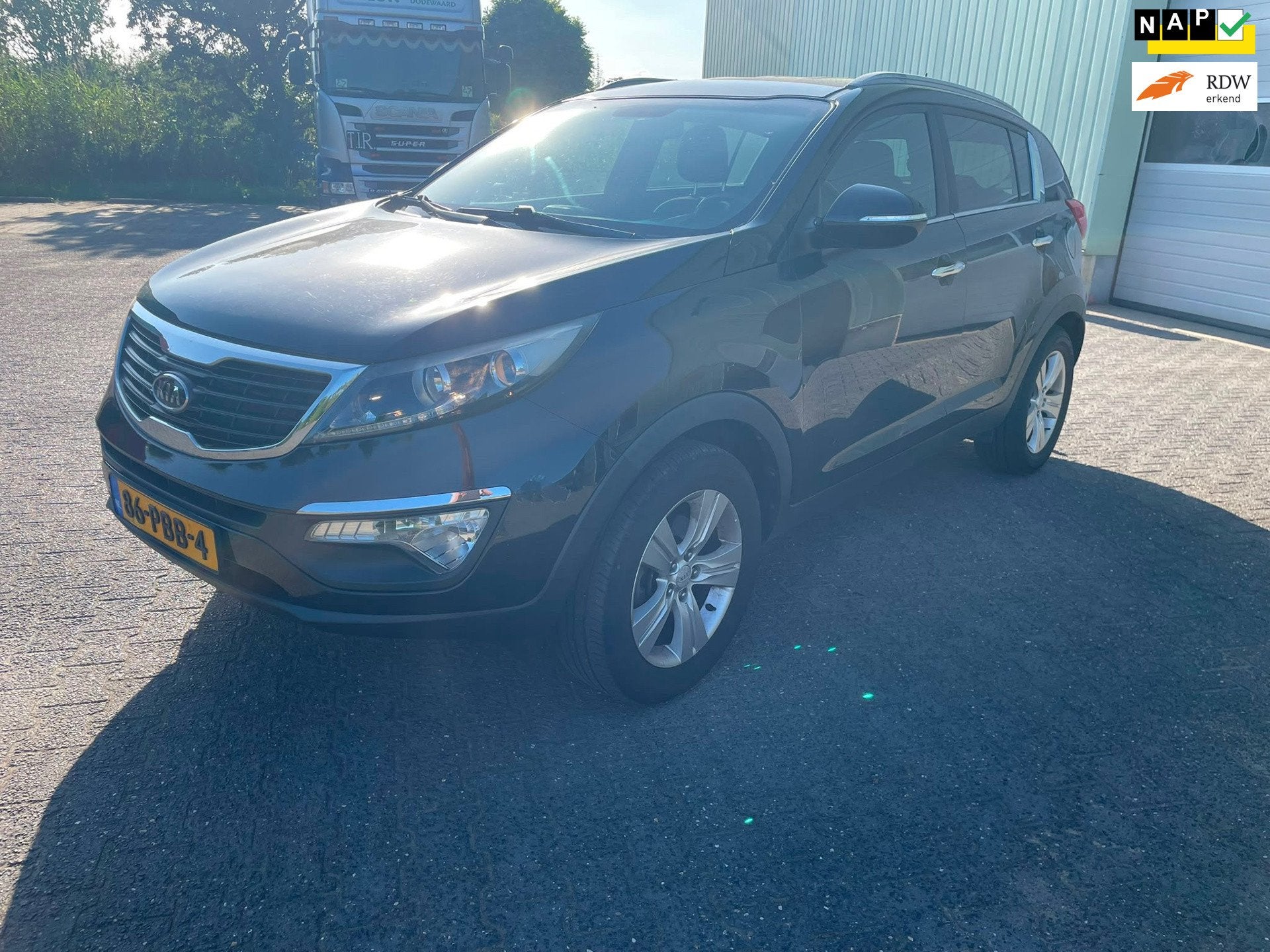 Kia Sportage 2.0 X-ecutive Plus Pack Airco/Trekhaak/Cruise c, Stof, Gebruikt, Origineel Nederlands, Handgeschakeld