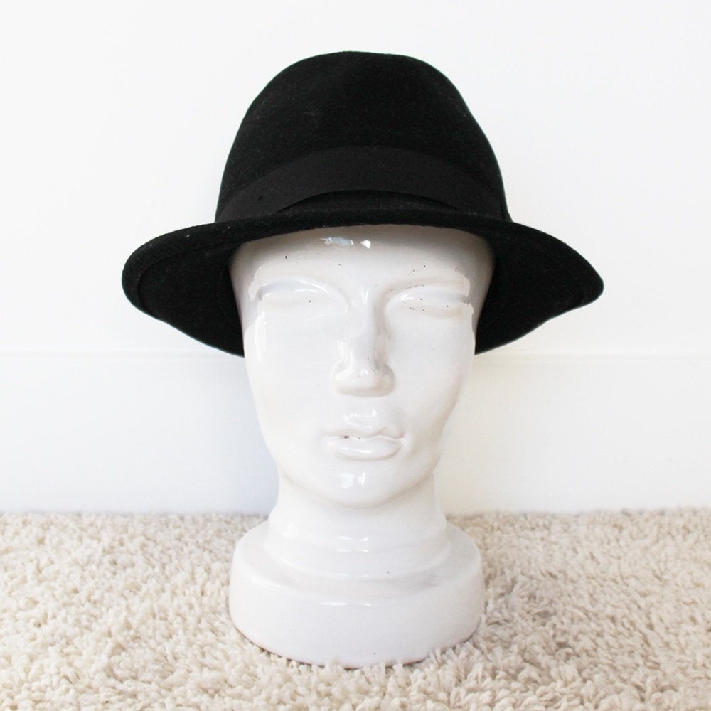 Vintage Touche Hoedje 100% Wol (S) € 25,-, 55 cm (S, 6⅞ inch) of minder, Hoed, Touche, Ophalen of Verzenden