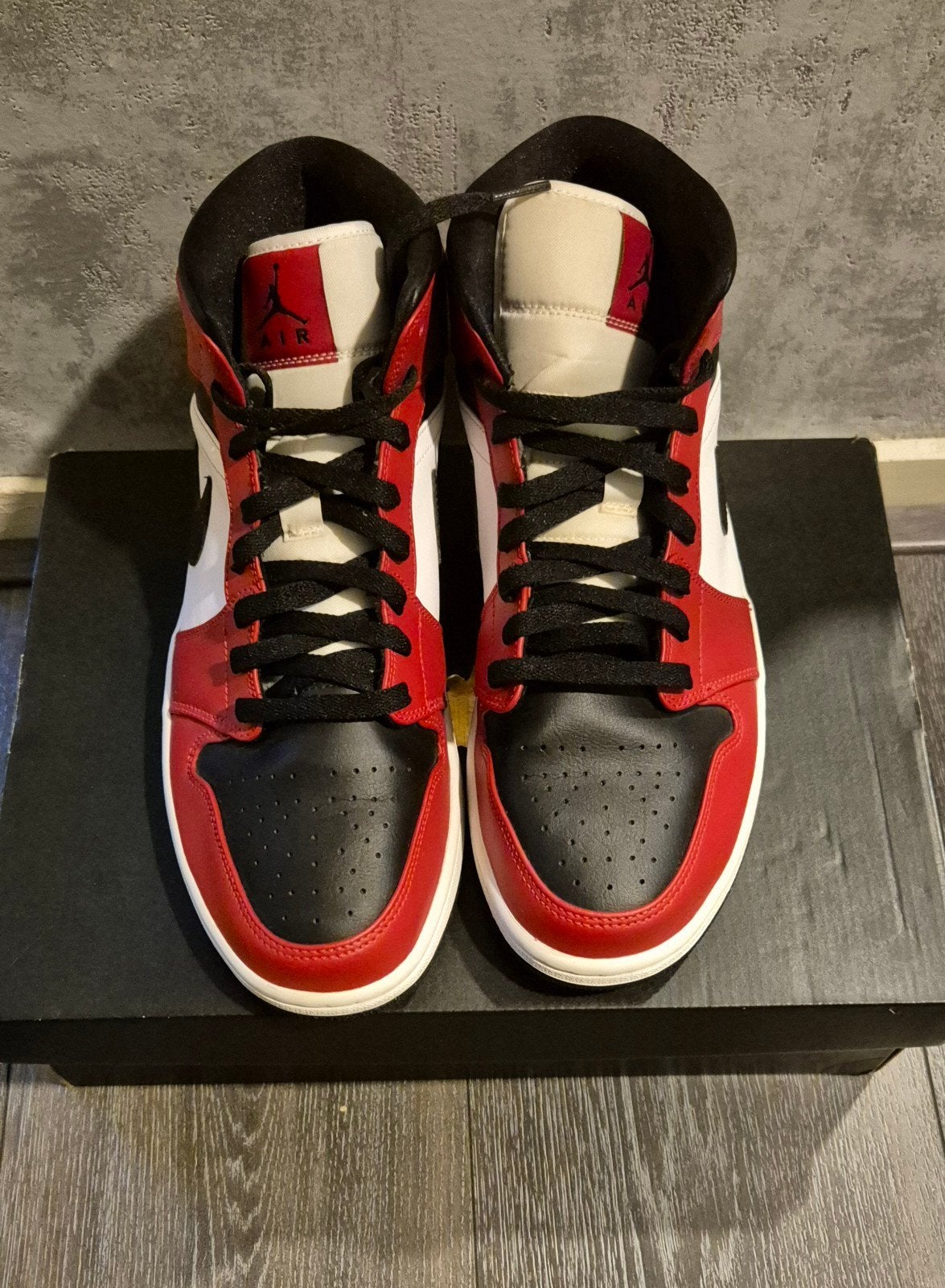 Nike Air Jordan 1 Mid, Ophalen, Zo goed als nieuw, Overige kleuren