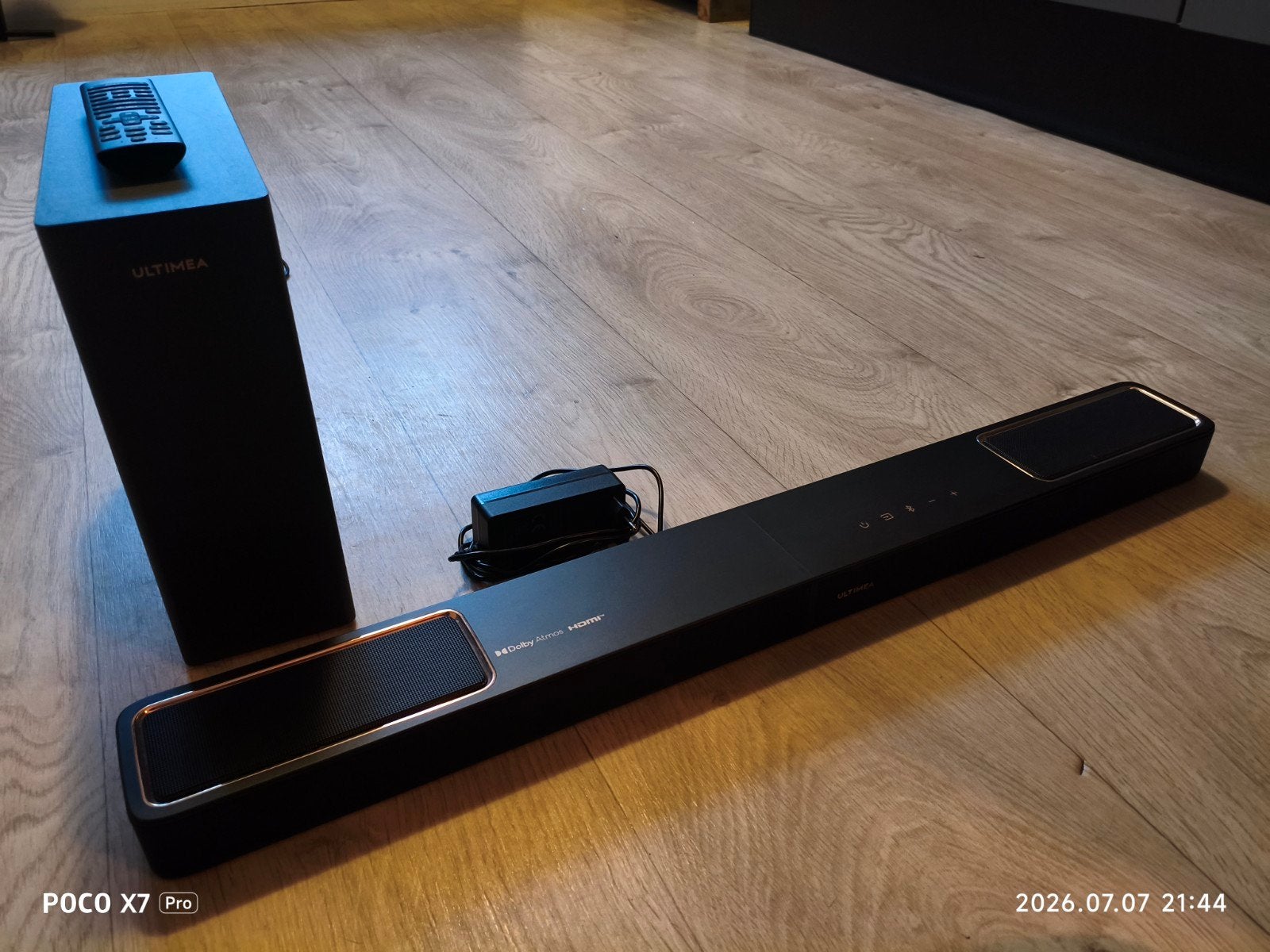 Ultimea F30 Dolby Atmos Soundbar, Ophalen, Zo goed als nieuw