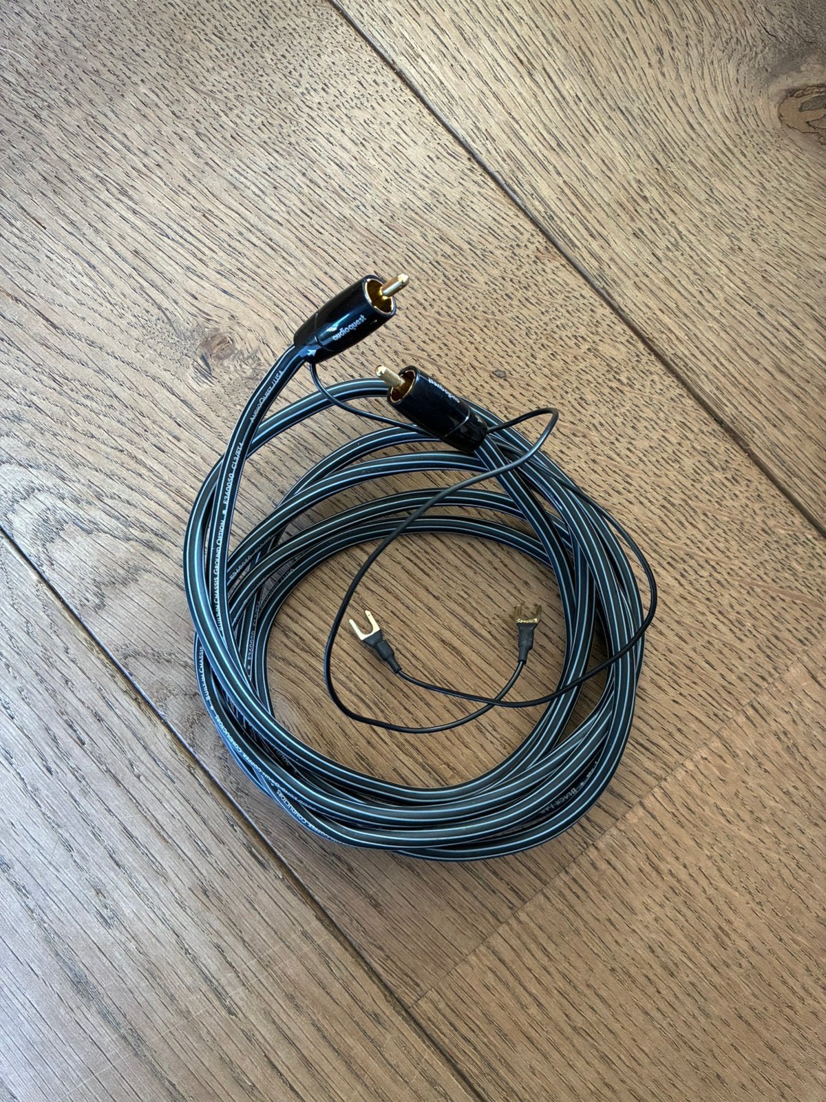 2m Audioquest subwoofer kabel Black Lab, Ophalen of Verzenden, Zo goed als nieuw, 2 tot 5 meter, Overige kabels