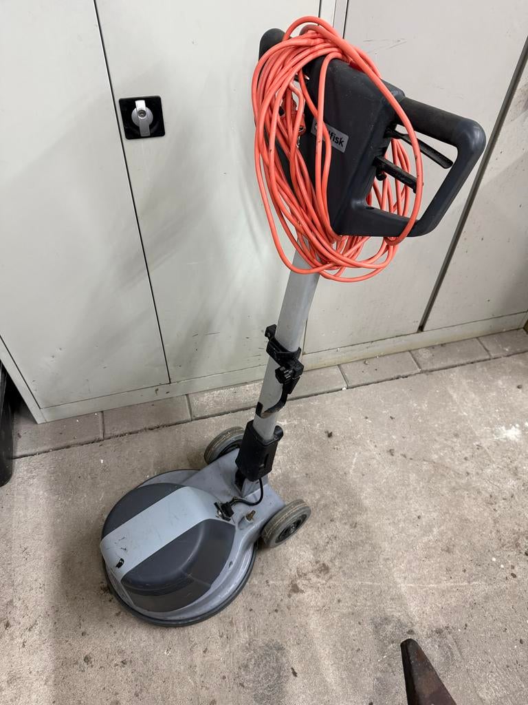 Nilfisk FM 400 D Schrob-/Polijstmachine - Werkt perfect, Ophalen of Verzenden, Gebruikt, Schrobmachine