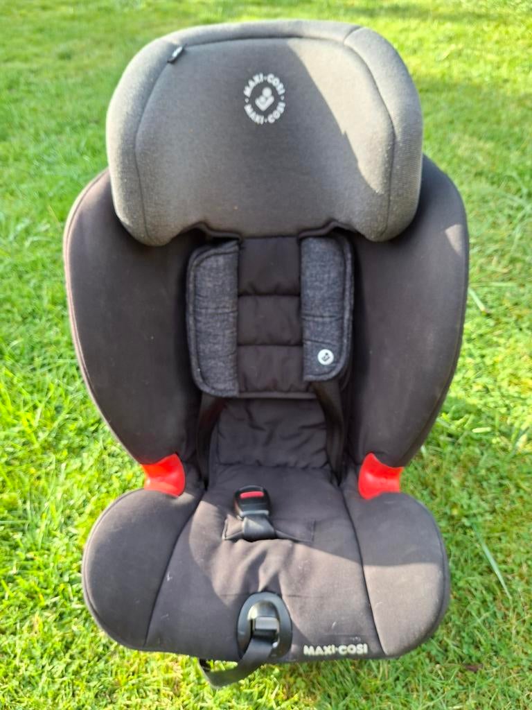 Maxi-Cosi Titan Nomad Black autostoel, Kinderen en Baby's, Autostoeltjes, Gebruikt, Maxi-Cosi, 9 t/m 36 kg, Isofix, Verstelbare rugleuning