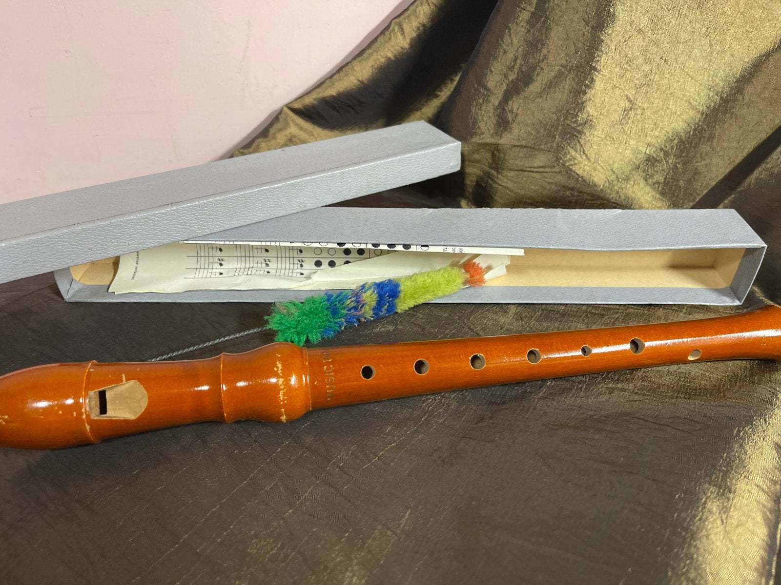 Vintage houten blokfluit met doos en schoonmaakborstel, Ophalen of Verzenden, Gebruikt, Sopraan of Sopranino, Met koffer, hoes of etui