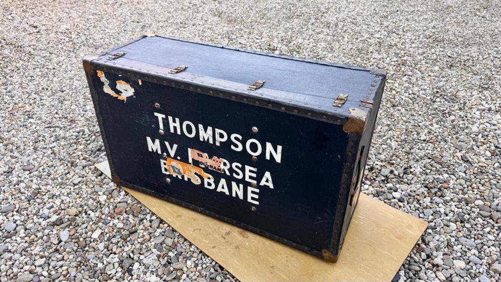 Vintage scheepskist / reiskoffer - Thompson M.V. Mersea, Ophalen