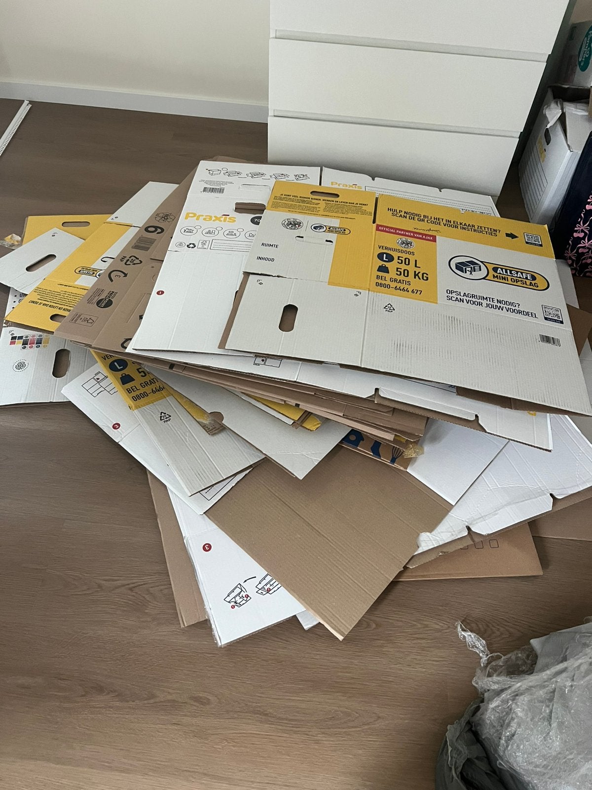 Verhuisdozen 25 stuks, Ophalen, Doos, 50 tot 75 cm, Zo goed als nieuw