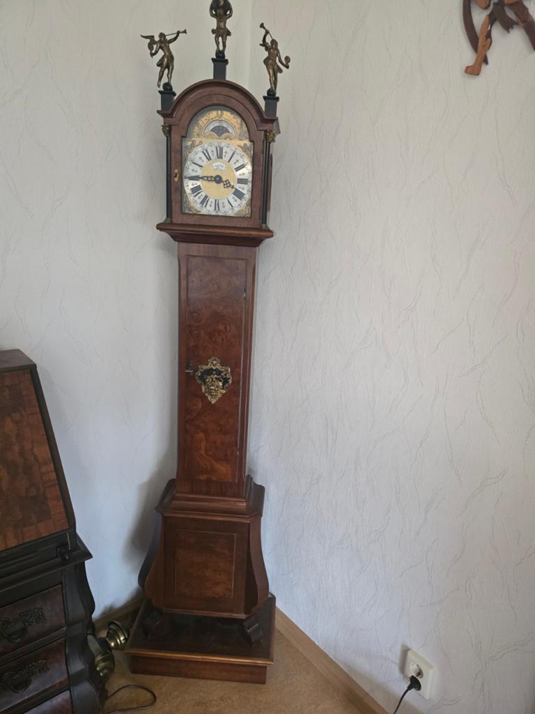 Antieke Warmink staande klok met maanstand en bellen, Ophalen