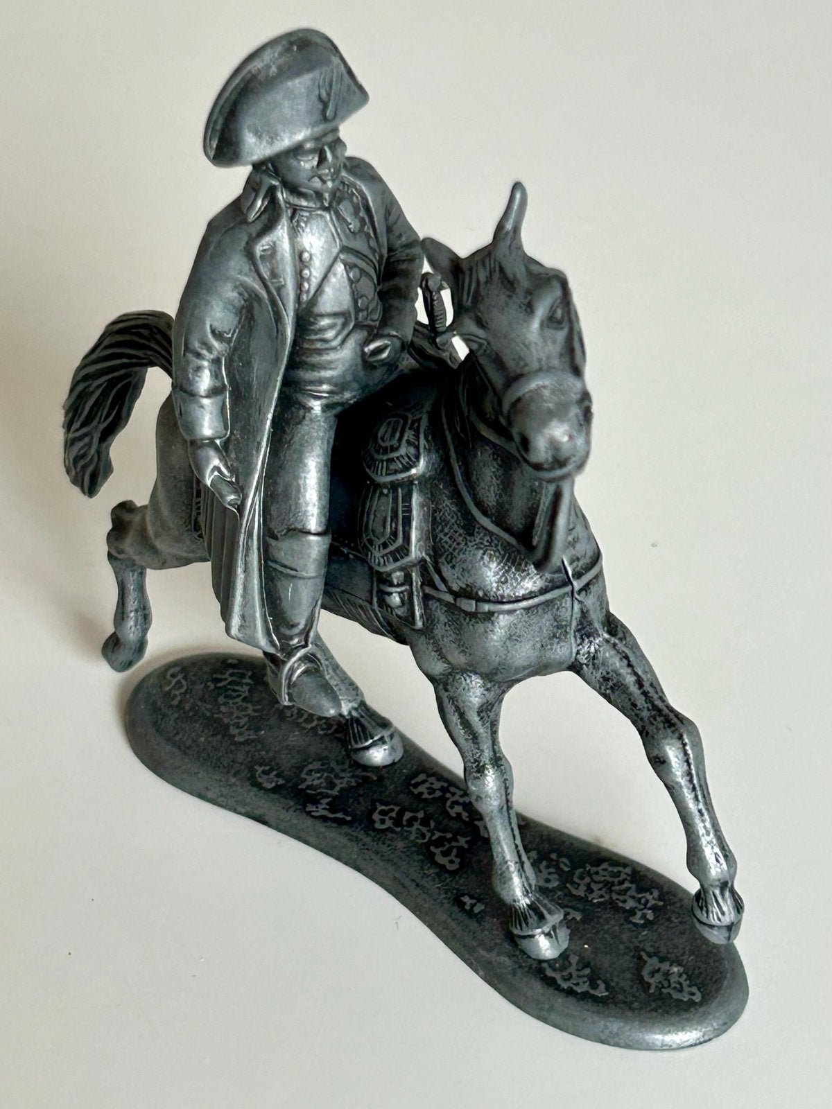 Napoleon Bonaparte te paard – Atlas Editions verzamelbeeldje, Ophalen of Verzenden