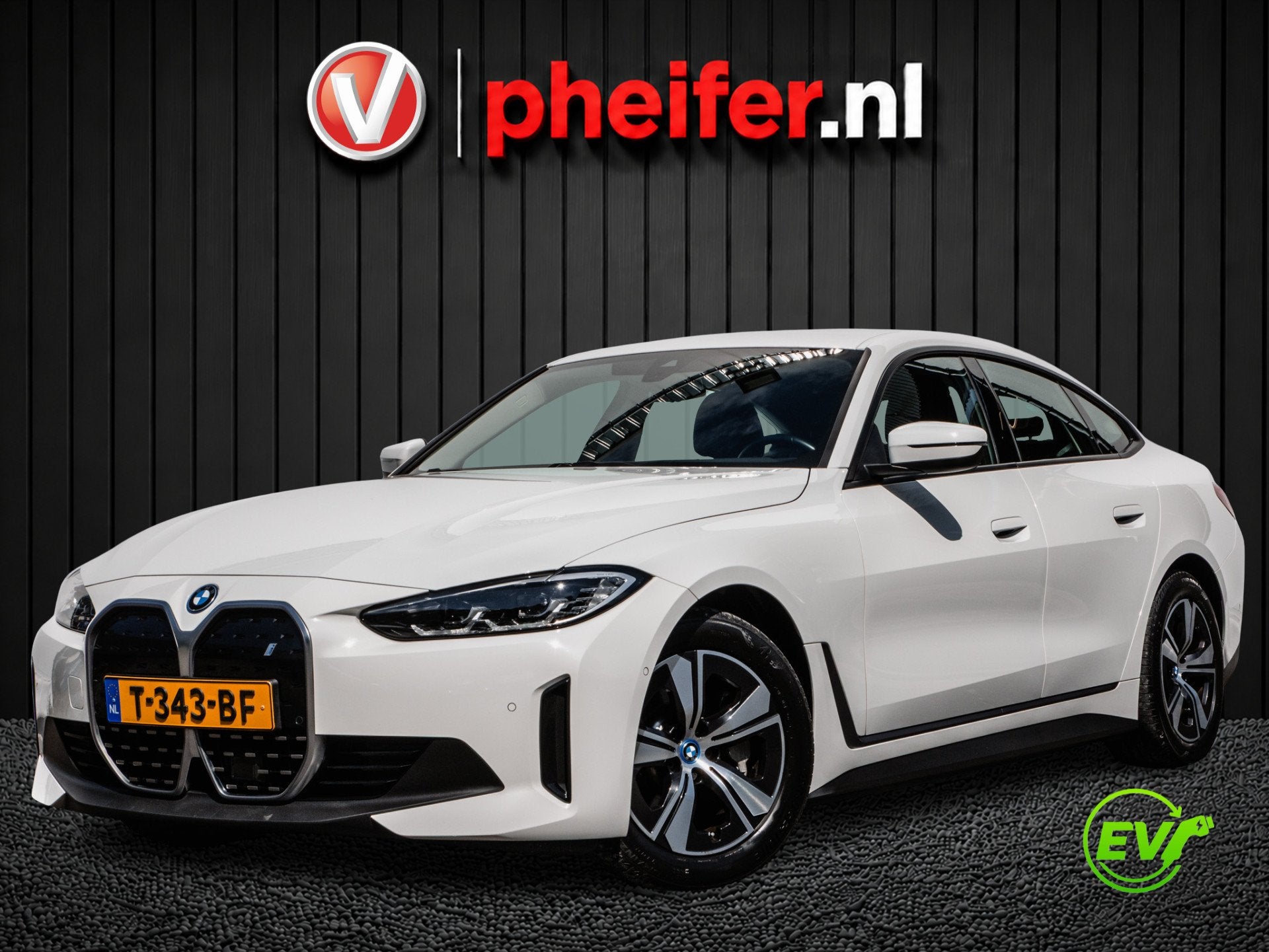 BMW i4 eDrive40 84 kWh SOH 99% Camera/ Navigatie/ Harman-Kar, Auto's, Gebruikt, Met garantie (alle), Leder en Stof, Origineel Nederlands