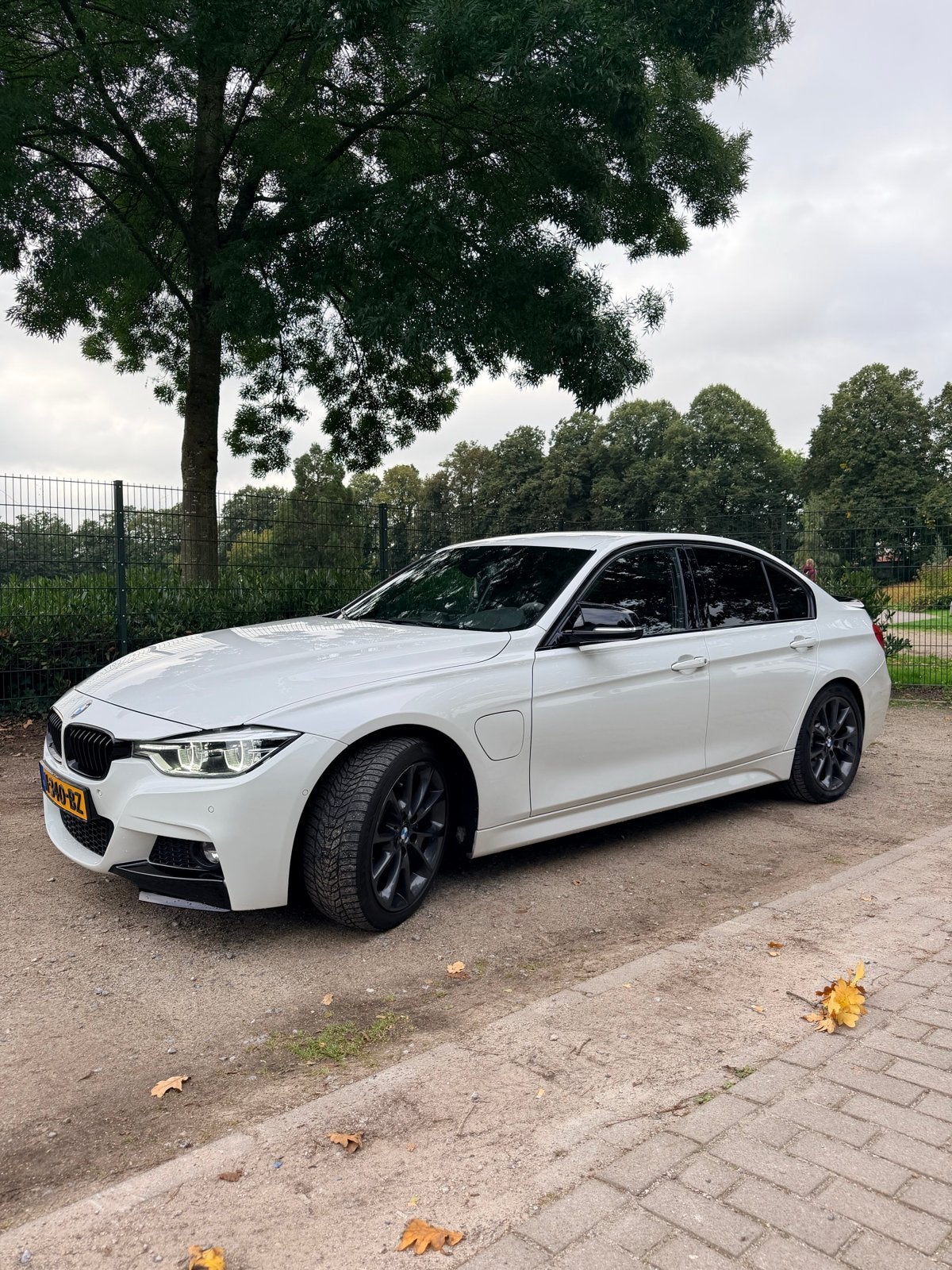 BMW 3-Serie 330e Iperformance 252pk Aut 2016 Wit, 1998 cc, Achterwielaandrijving, Zwart, Alcantara