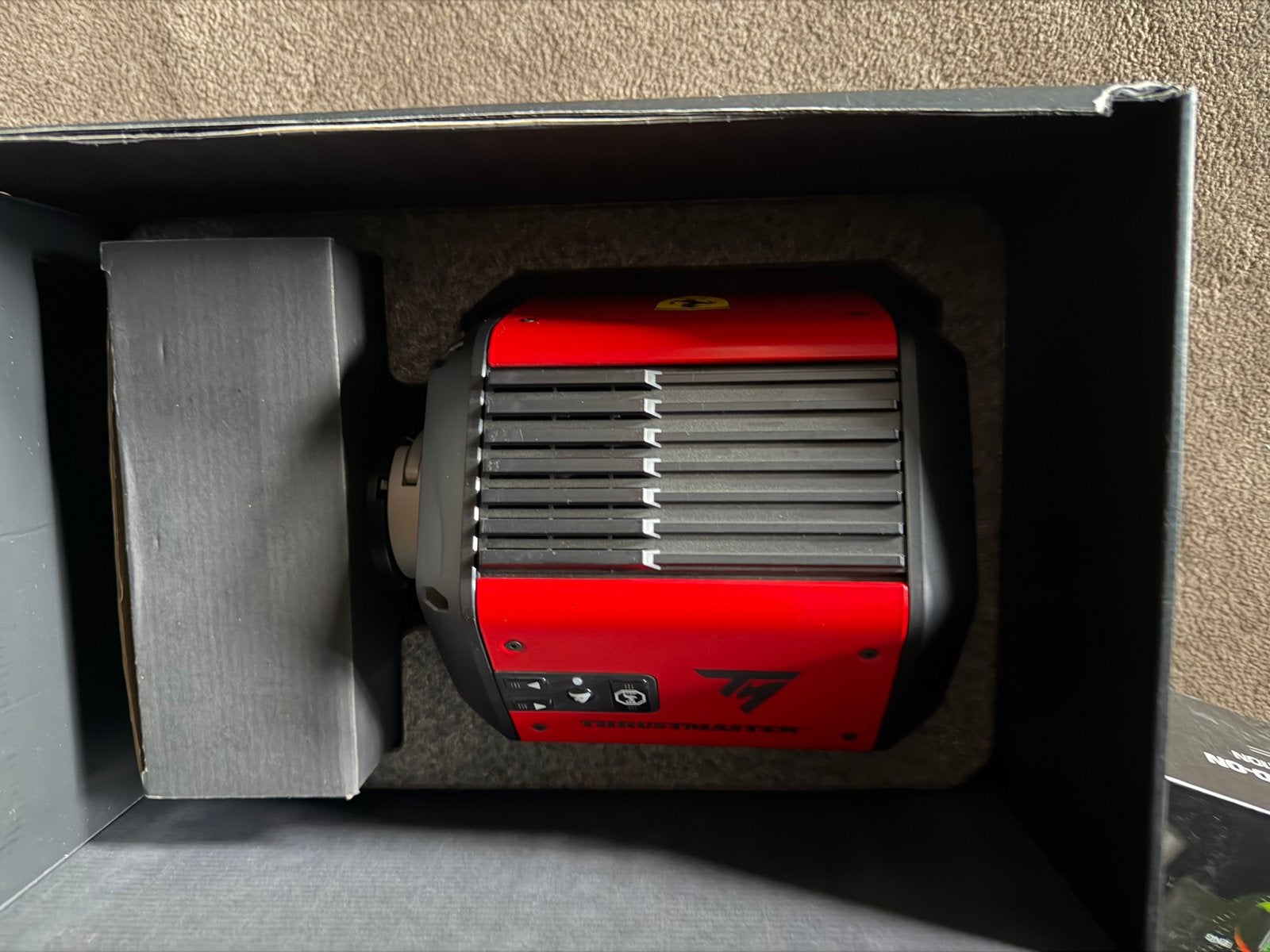 Thrustmaster T818 Ferrari Direct Drive Wheelbase Nieuw, Ophalen of Verzenden, Nieuw, Racen en Vliegen