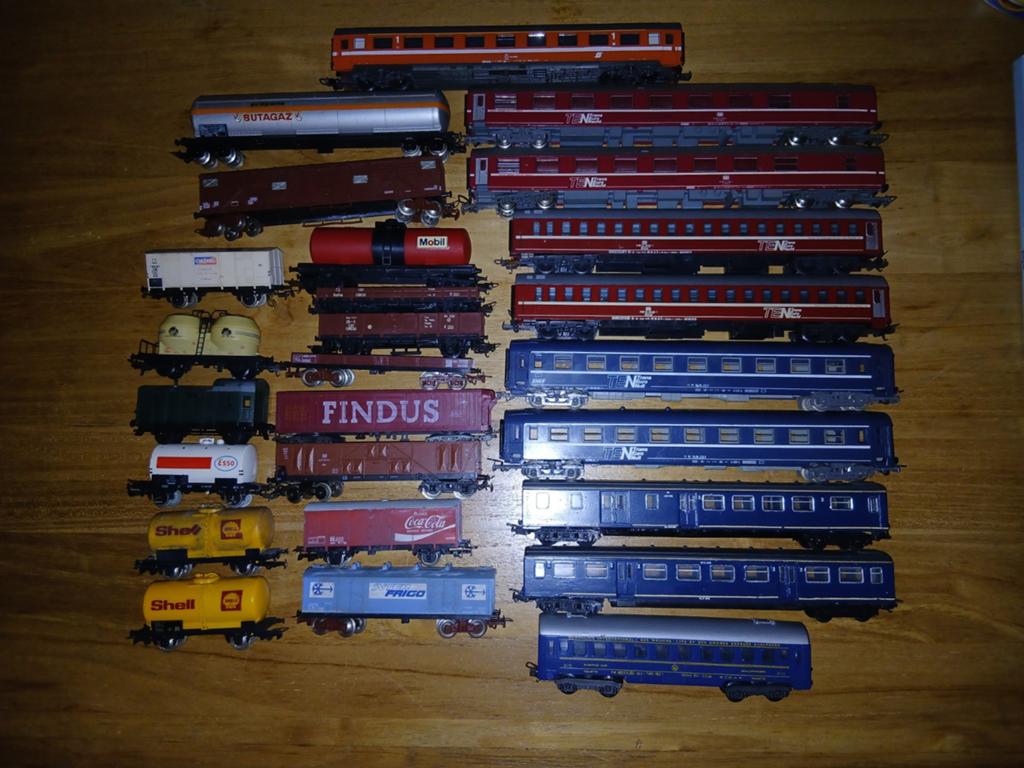26 wagons / rijtuigen diverse merken H0 modelspoor, Hobby en Vrije tijd, Modeltreinen | H0, Gebruikt, Gelijkstroom, Fleischmann