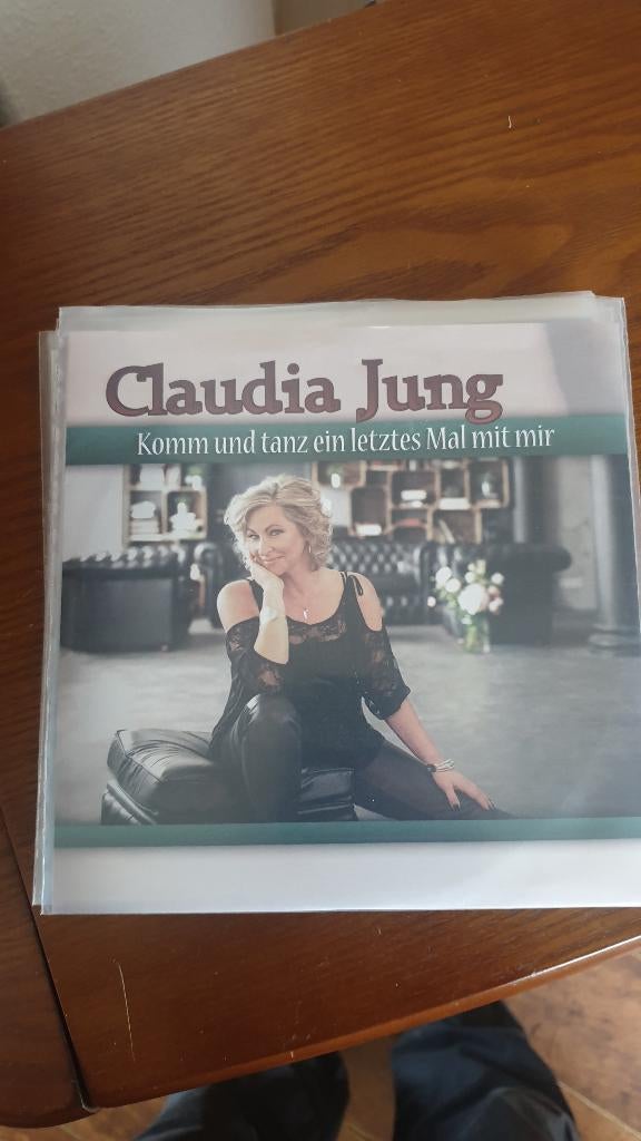 Claudia Jung, Ophalen of Verzenden, Zo goed als nieuw, 7 inch, Levenslied of Smartlap