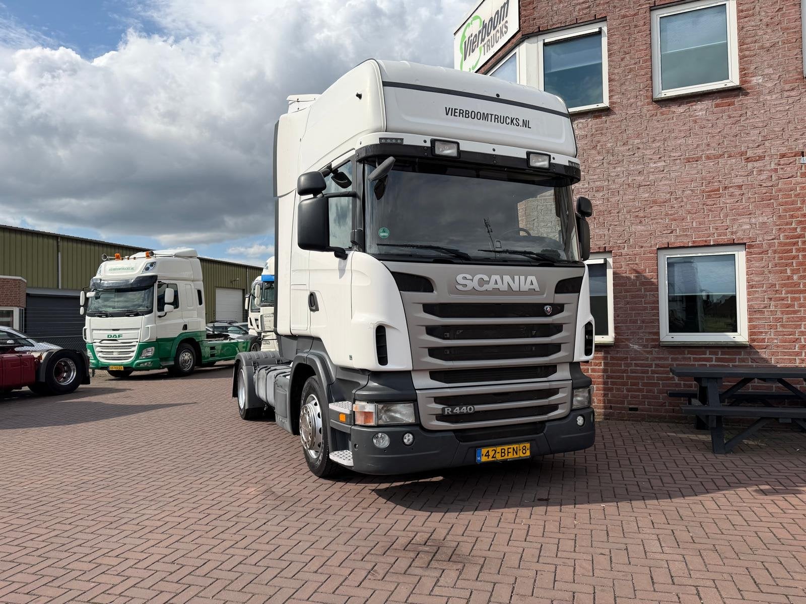 Scania R440 R 440 LA4X2 / Retarder / Hefschotel / (bj 2010), Auto's, Vrachtwagens, Automaat, Euro 5, Achterwielaandrijving, Scania