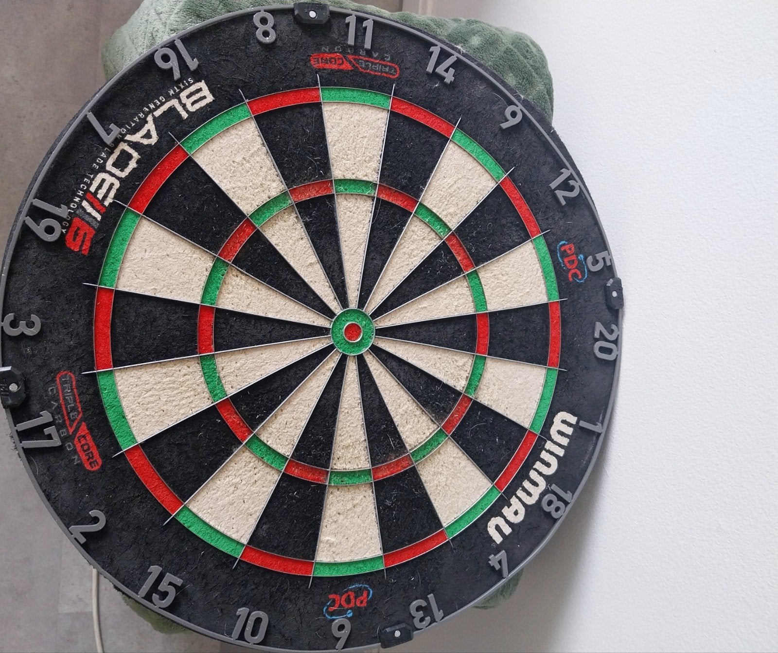 Dartbord pdc winnmau blade 116, Sport en Fitness, Darts, Verzenden, Dartbord