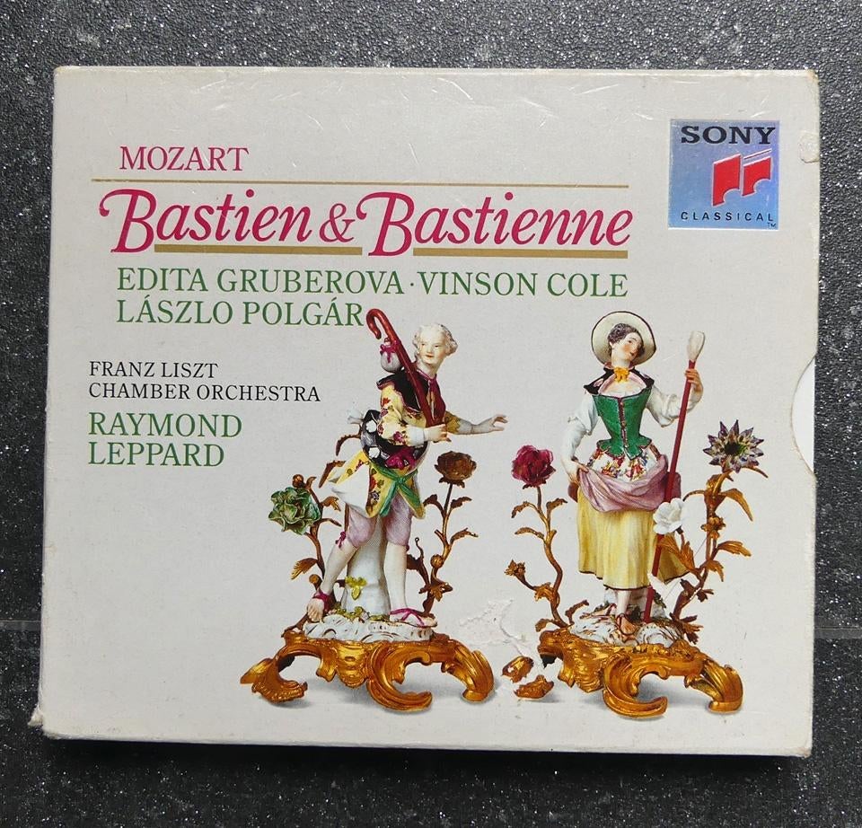 W.A. Mozart - Bastien und Bastienne zangspel opera cd, Ophalen of Verzenden, Classicisme, Gebruikt, Opera of Operette