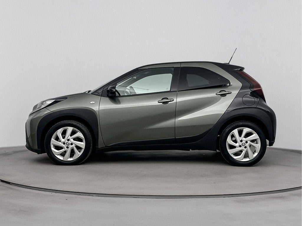 Toyota Aygo X 1.0 VVT-i MT Pulse | Climate Control | Lichtme, 12 maanden, Stof, Gebruikt, 4 stoelen