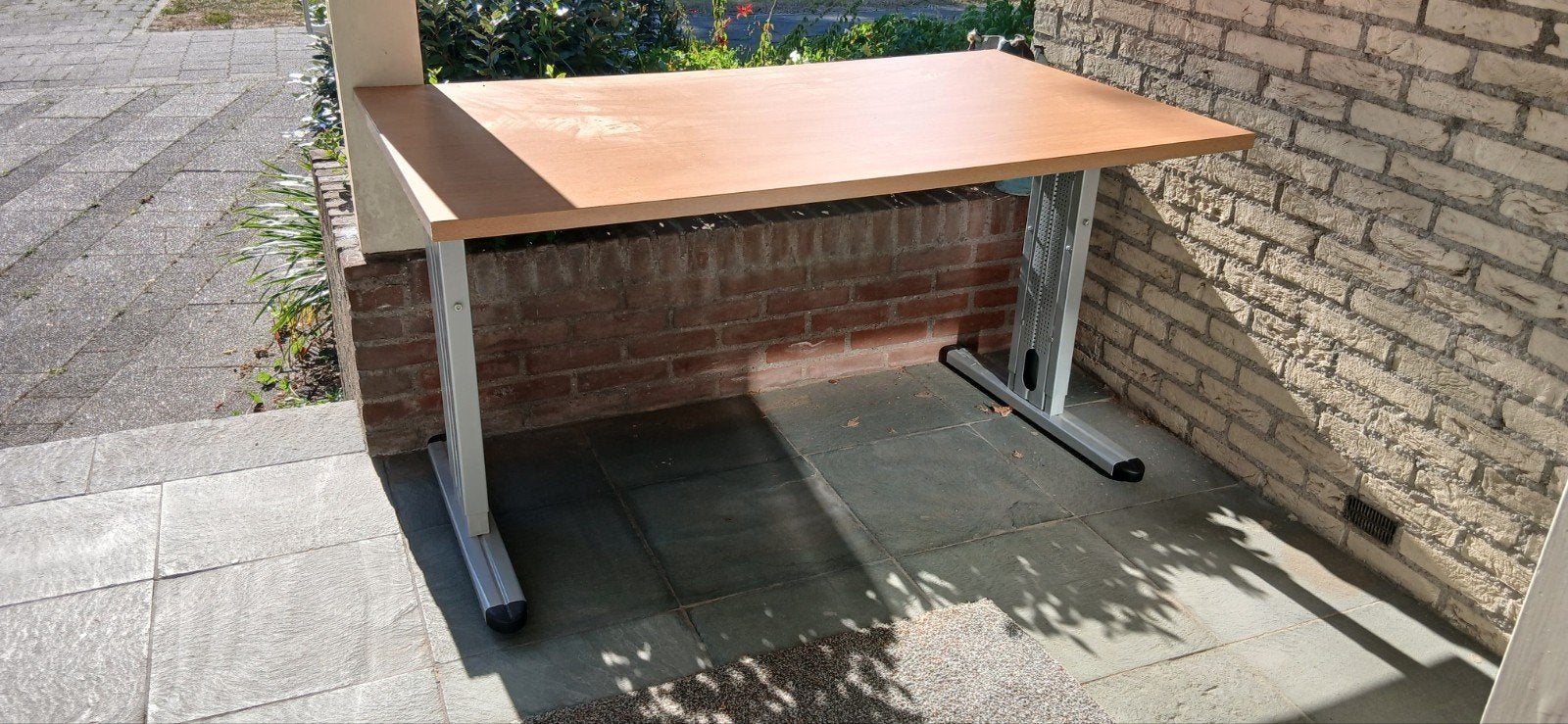 Gratis! Stevig bureau., Huis en Inrichting, Bureaus, Ophalen, Overige typen, Gebruikt, Hout