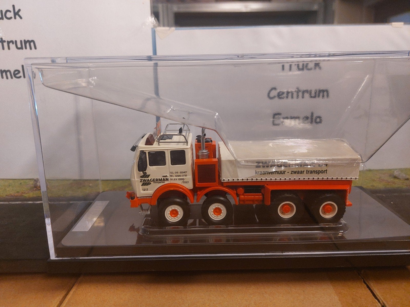 Zwagerman Titan 8x4 heavy duty truck merk
imc, Ophalen of Verzenden, Nieuw, Bus of Vrachtwagen, Tekno
