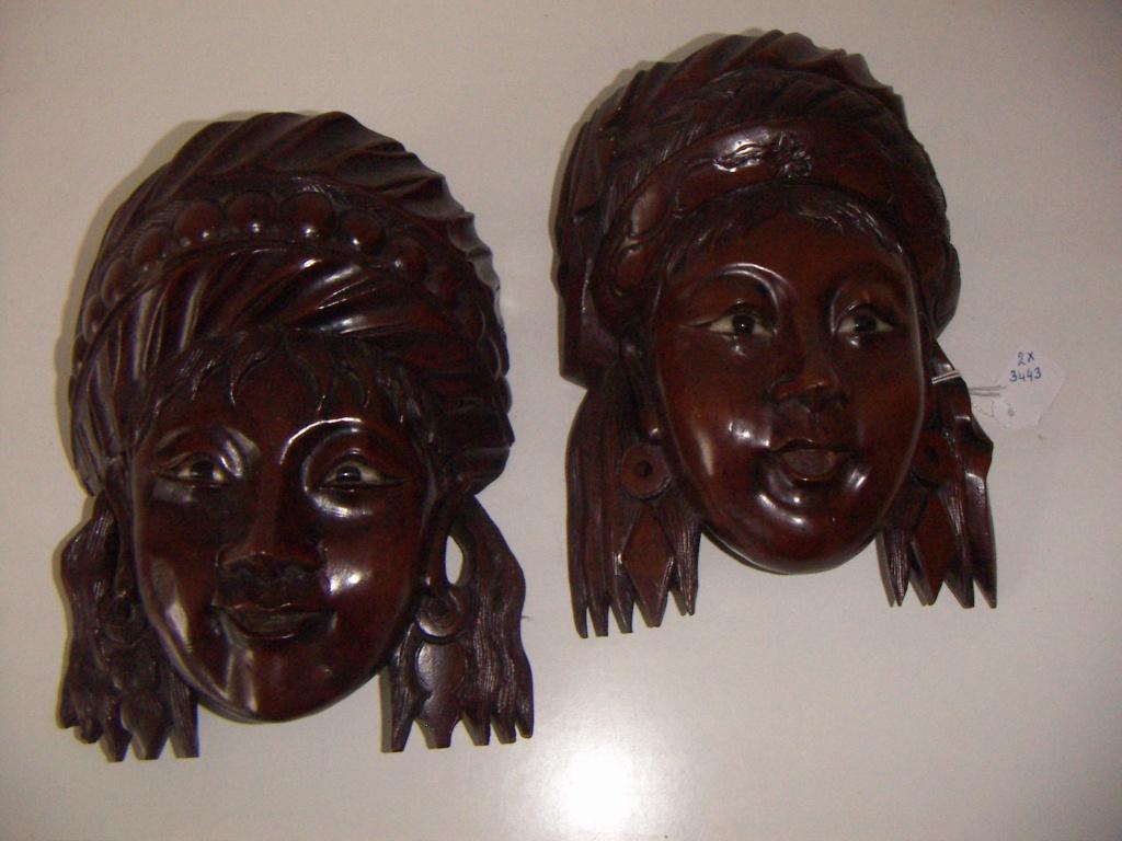 2 x Massief houten maskers voor aan de wand., Ophalen of Verzenden