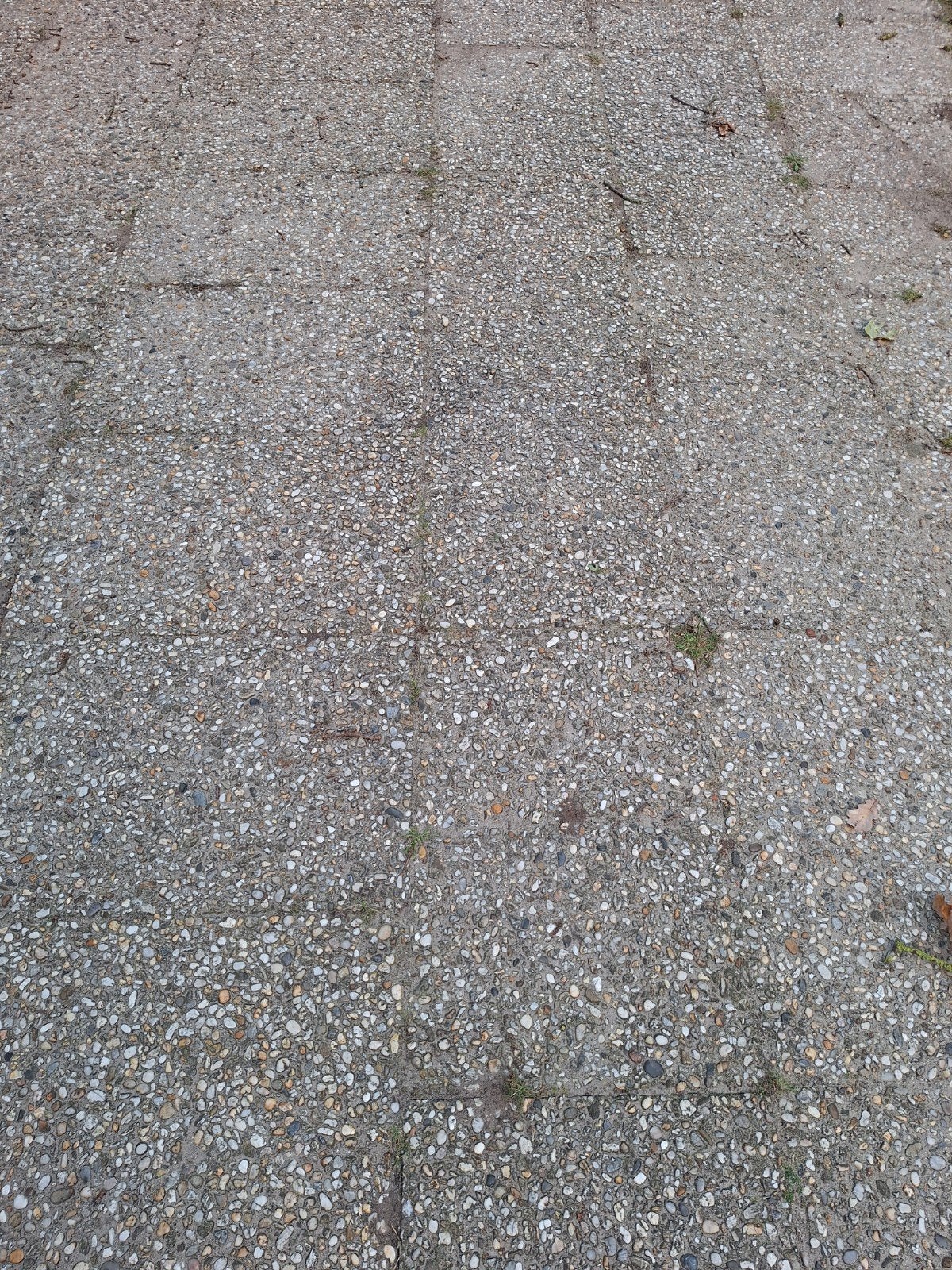 Gratis Grindtegels 40x60 cm - ca. 41 m² (zelf uithalen), Tuin en Terras, Ophalen, Gebruikt, 10 m² of meer, Grind
