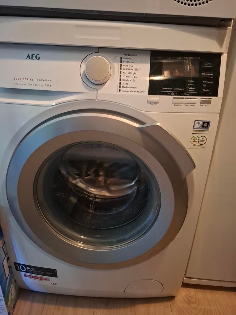AEG 6000 Serie L6FBK261N Wasmachine - Werkt Perfect, Witgoed en Apparatuur, Wasmachines, Gebruikt, Voorlader, 85 tot 90 cm, 1200 tot 1600 toeren