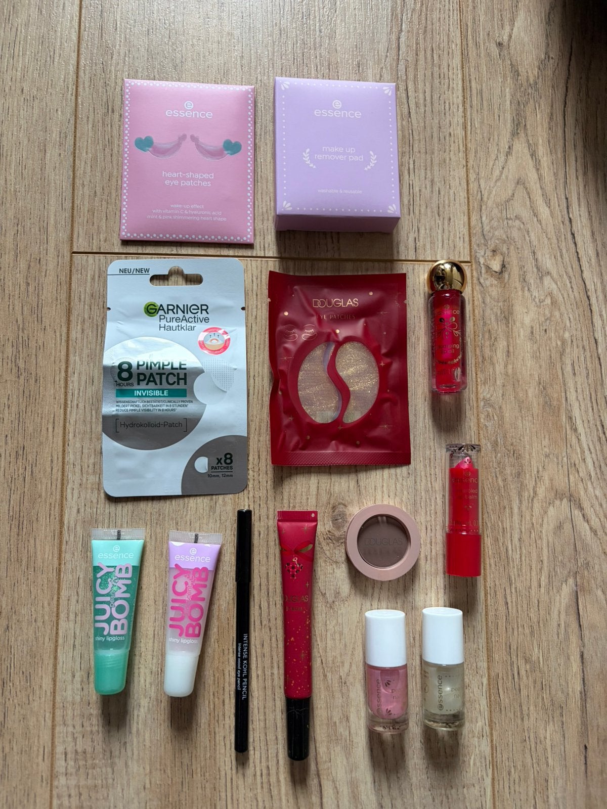 Nieuwe make-up Advent 2026 Essence, Douglas & Maybelline, Overige kleuren, Gehele gezicht, Nieuw, Ophalen of Verzenden