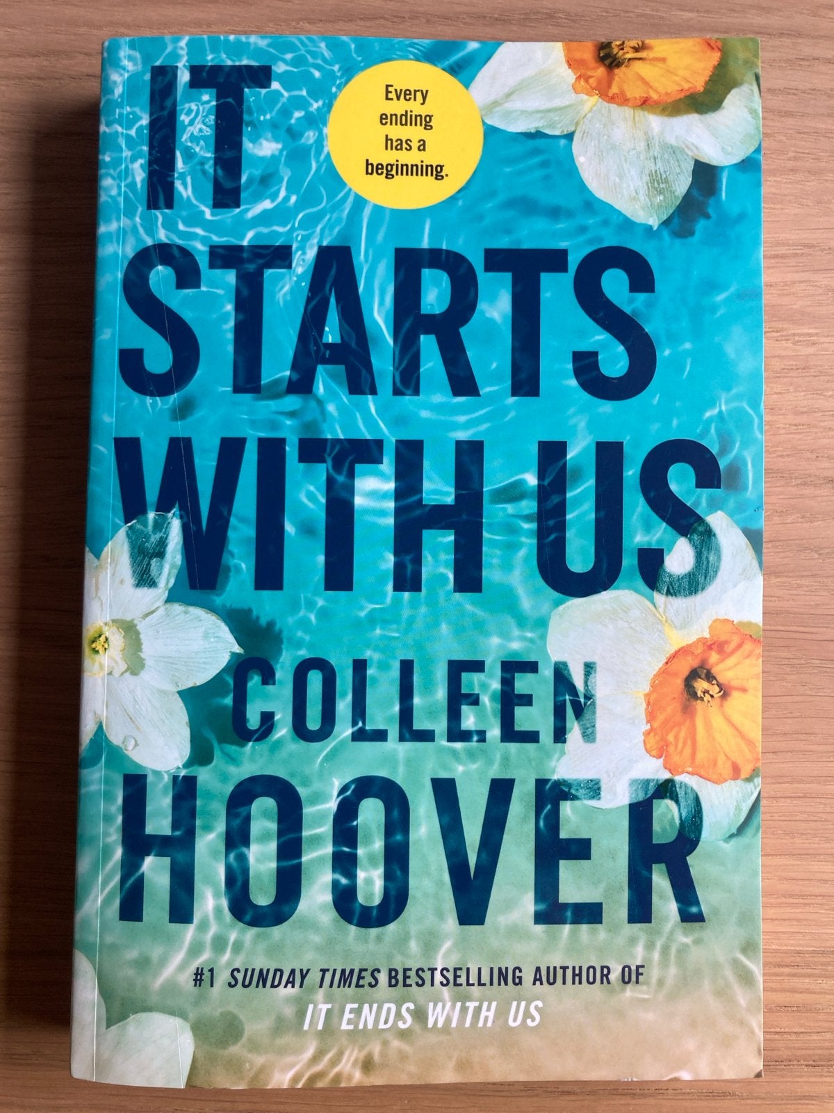 It Starts With Us - Colleen Hoover (Engels), Ophalen of Verzenden, Zo goed als nieuw, Europa overig