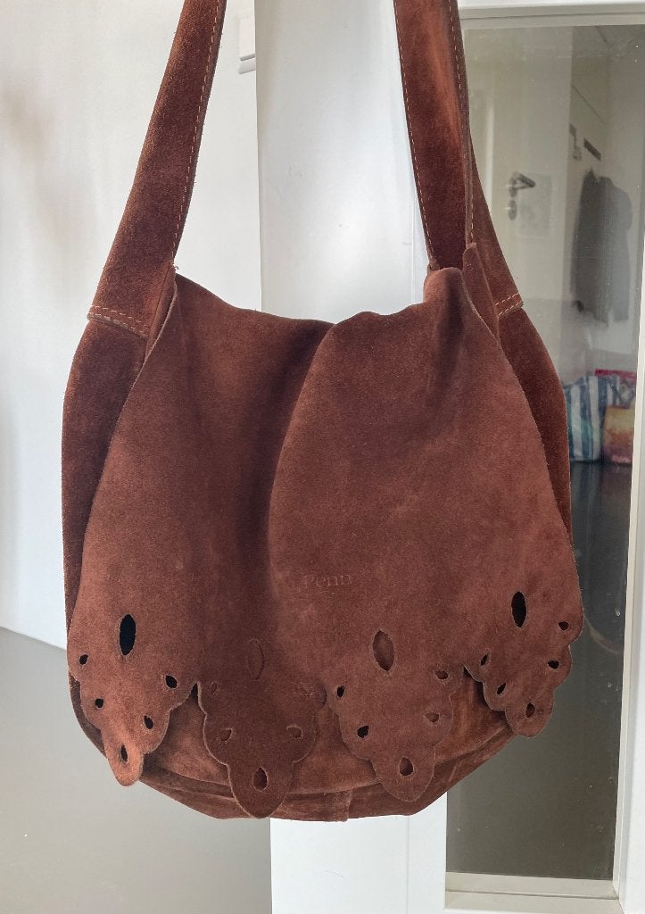 Sara Penn by Coccinelle Suède schoudertas – Bruin, Ophalen of Verzenden, Gebruikt, Bruin, Schoudertasje
