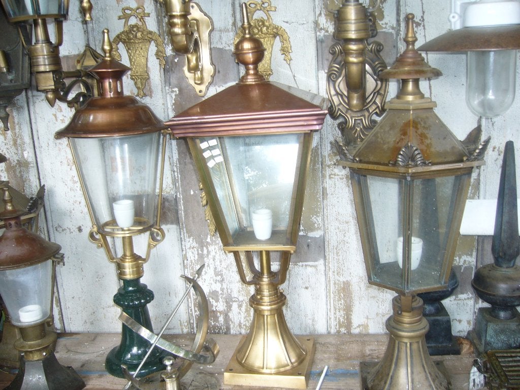 Antiek model Grote bronzen buitenlamp gevellamp vierkant, Ophalen