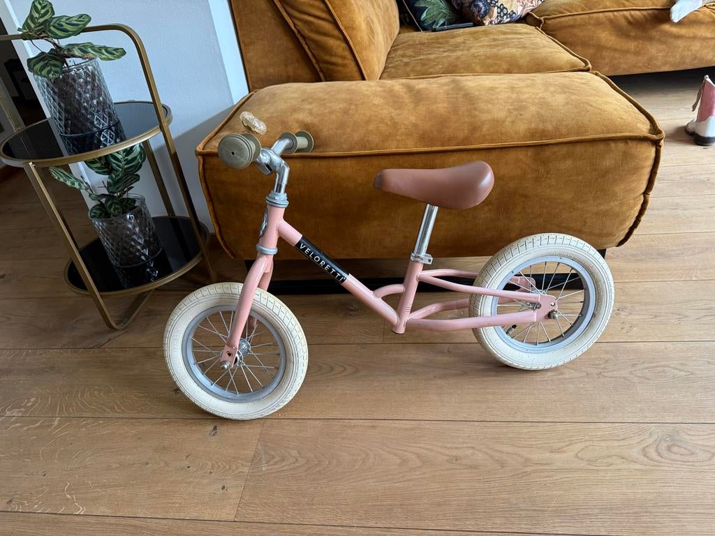 Veloretti loopfiets - Roze, Kinderen en Baby's, Ophalen, Zo goed als nieuw, Loopfiets