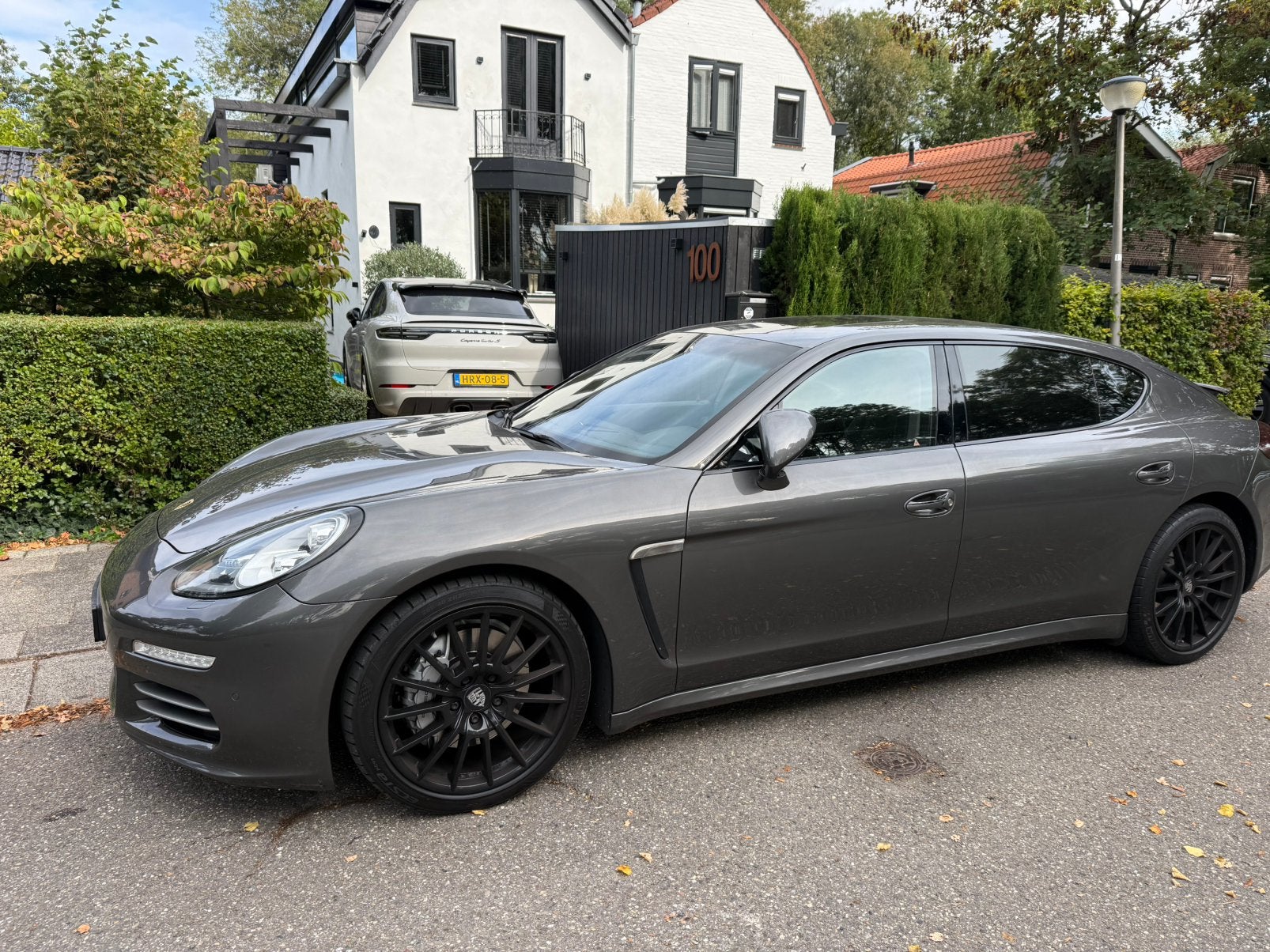 Porsche Panamera 3.0 309KW 4S PDK 2015 Grijs  executive, Automaat, 4 stoelen, 129 €/maand, Zilver of Grijs