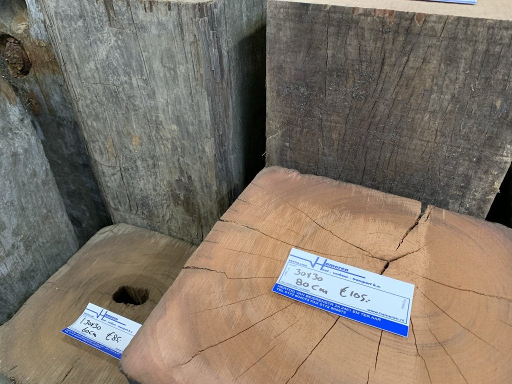 Gebruikte houten sokkels , sokkel , pilaar zuil op voorraad, Huis en Inrichting, Woonaccessoires | Zuilen en Pilaren, Niet ingevuld
