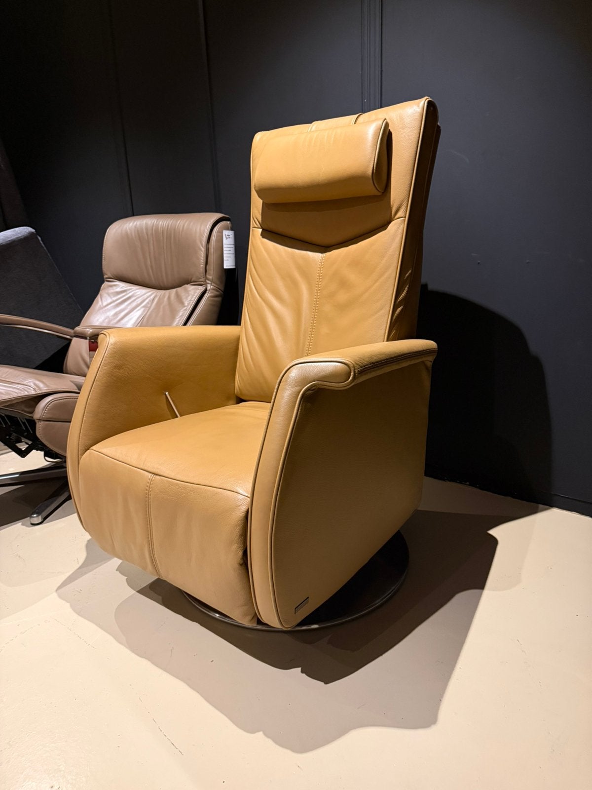 Prominent Velderhof relaxfauteuil handbediend, Huis en Inrichting, Fauteuils, Prominent Velderhof, ., 75 tot 100 cm, Ophalen of Verzenden