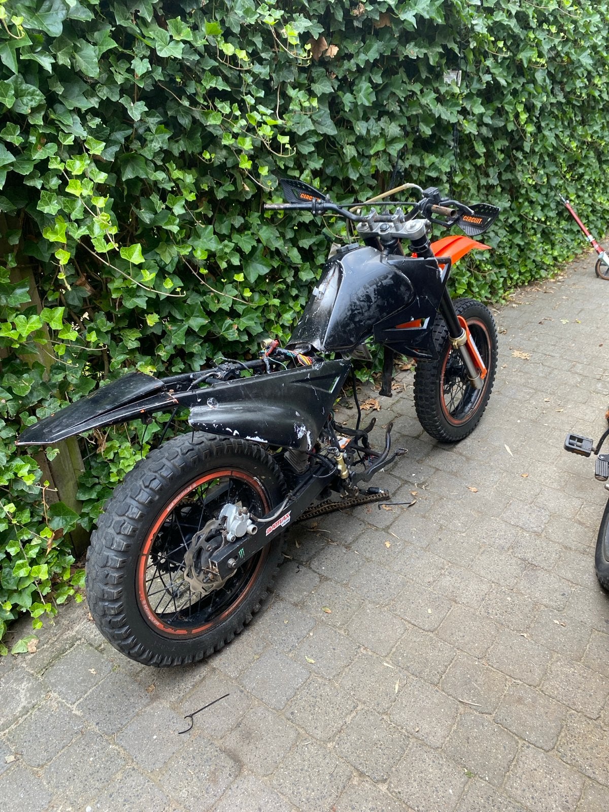 Frame Suzuki DR125SM (zonder voorvork) alles is uit elkaar, Motoren, Ophalen, Gebruikt