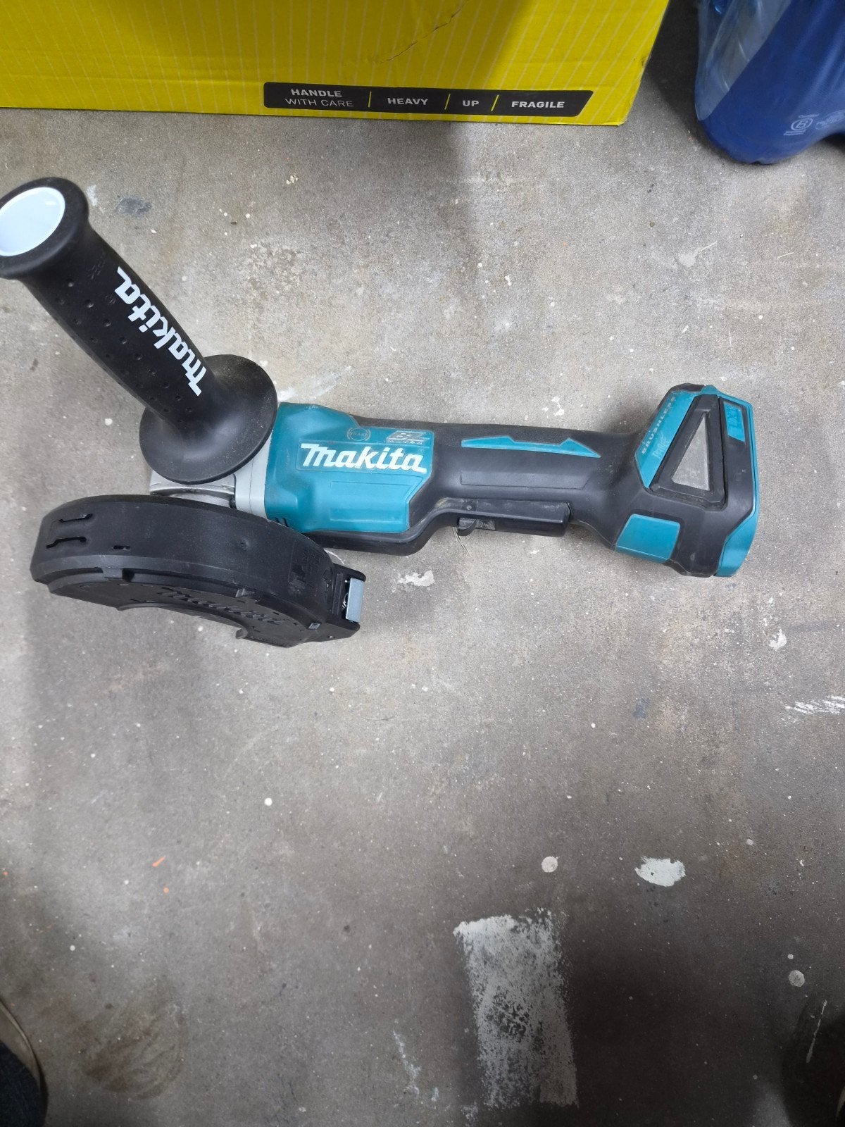 Makita DGA508 Accu Haakse Slijper - Zo goed als nieuw, Verzenden, Zo goed als nieuw, Haakse handslijpmachine