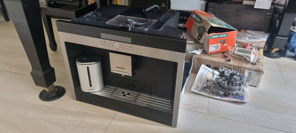 Inbouw Siemens TK76K572 koffievolautomaat, Ophalen, Gebruikt, Espresso apparaat, Afneembaar waterreservoir