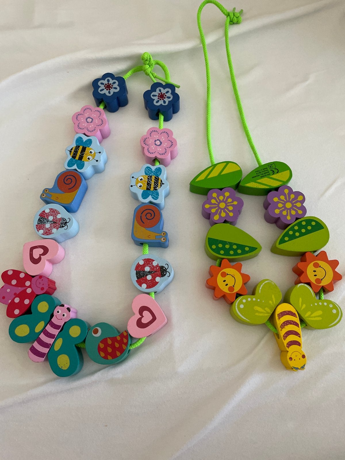 Houten rijgkralen set voor kinderen, ketting 2 x, Kinderen en Baby's, Ophalen of Verzenden, Zo goed als nieuw, Knutselen