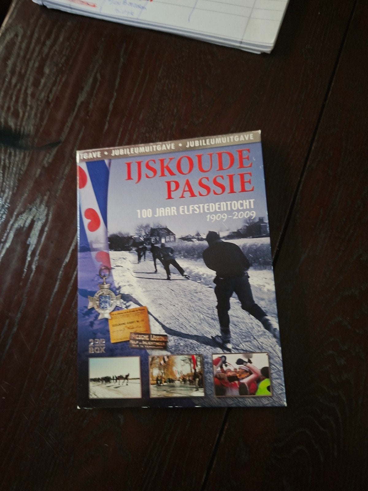 2 dvd 's in box ijskoude passie 100jaar elfstedentocht, Ophalen of Verzenden, Zo goed als nieuw, Overige formaten