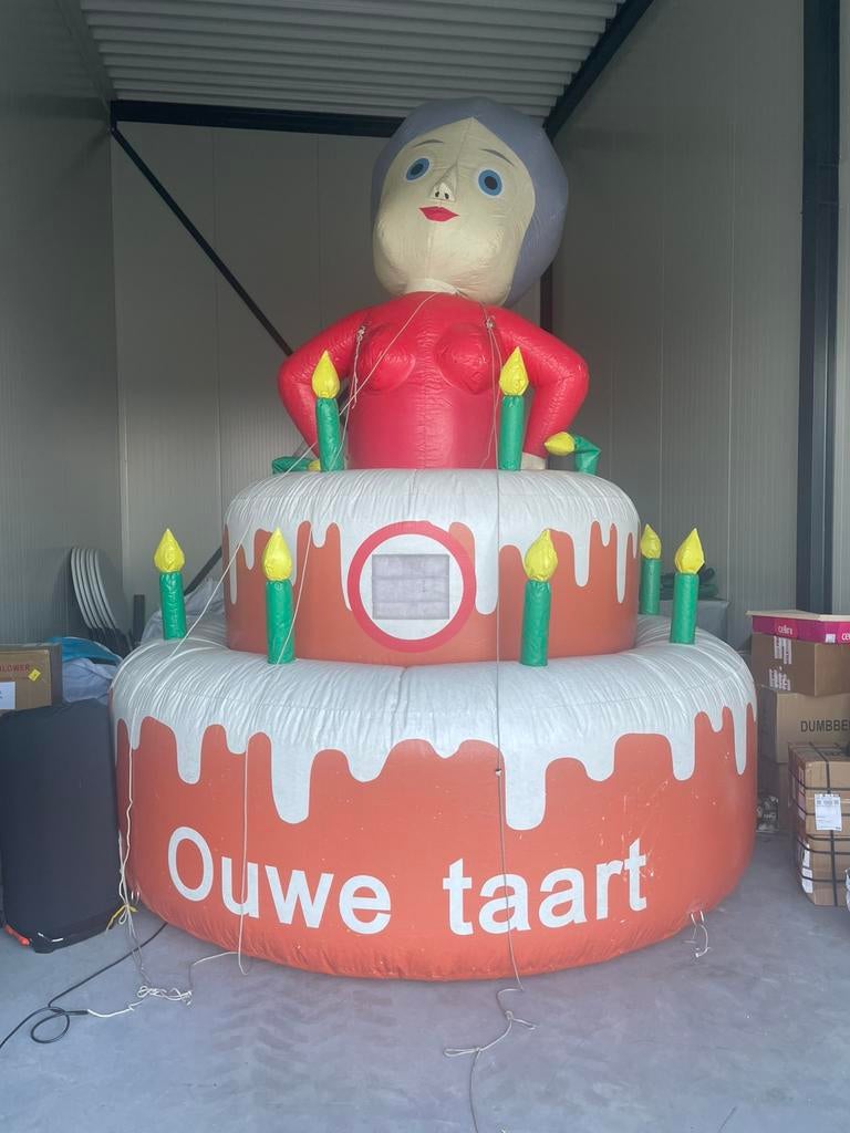 Ouwe taart, Sarah 50 jaar, huren, 3 dagen huur periode, Ophalen, Zo goed als nieuw, Abraham of Sarah