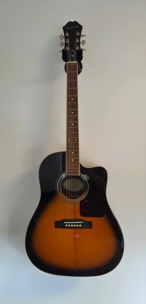 Epiphone western gitaar incl. tas, Muziek en Instrumenten, Snaarinstrumenten | Gitaren | Akoestisch, Ophalen, Zo goed als nieuw