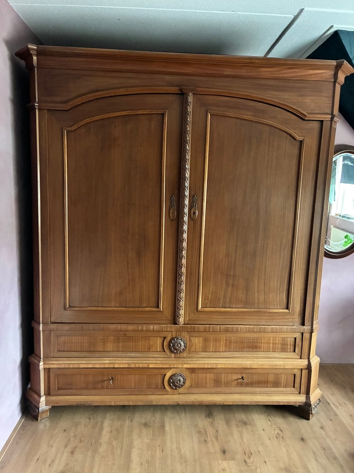 Gave bruine friese kast, Ophalen