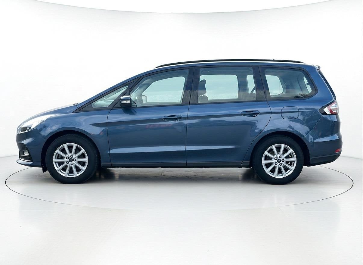Ford Galaxy 2.5 HEV 190PK AGR STOEL 7P TREKHAAK NAV STOELVER, Stof, Gebruikt, Euro 6, Blauw