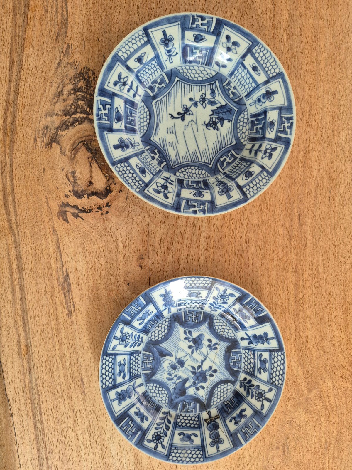 Chinees Kangxi porselein schotels 18e eeuw, Ophalen of Verzenden