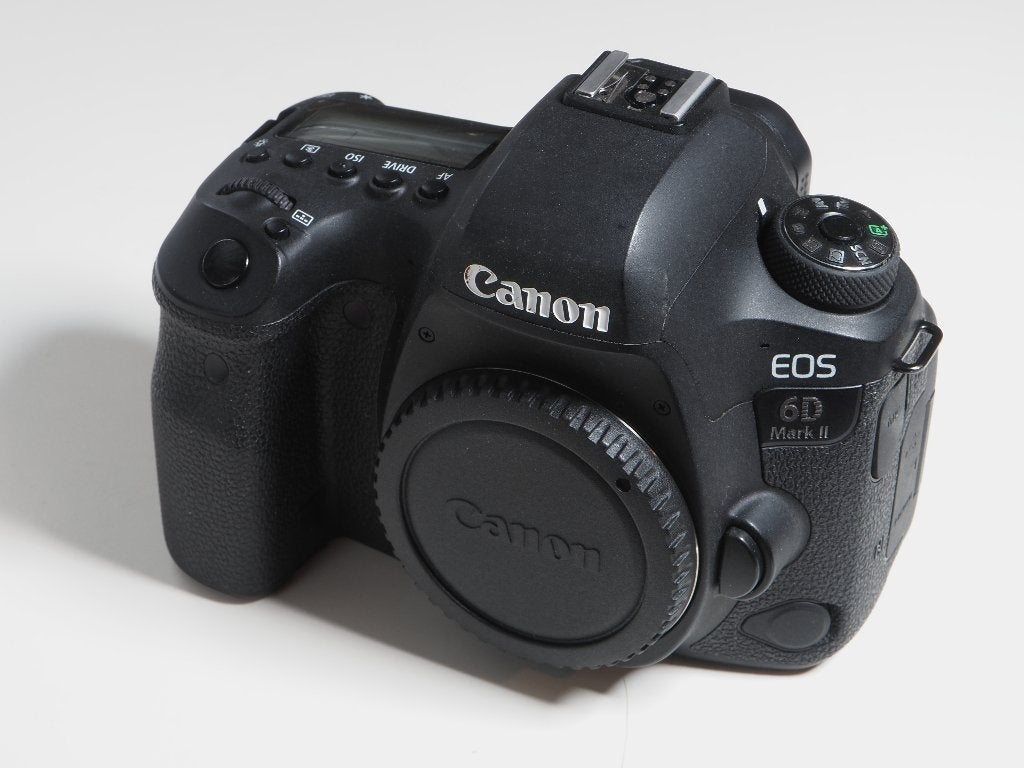 CANON 6D Mk II+ 24-105mm 1:4L IS USM + 17-40mm USM 1:4 L USM, Spiegelreflex, Ophalen of Verzenden, Zo goed als nieuw, Kantelbaar/draaibaar scherm