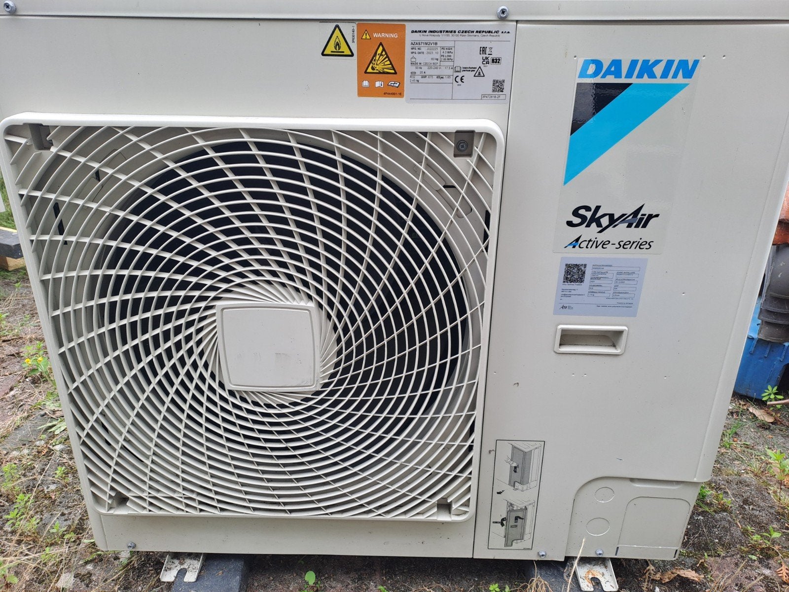 Daikin airco buiten en binnen plafon unit, Witgoed en Apparatuur, Airco's, Ophalen, Wandairco, 3 snelheden of meer