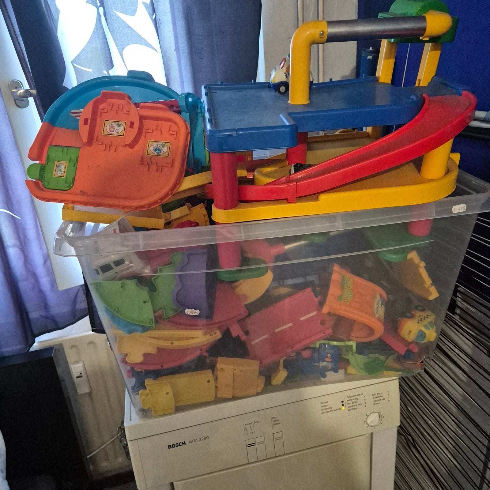 Mega bak vol garages , banen , autotjes etc etc speelgoed., Ophalen, Zo goed als nieuw, Speelset