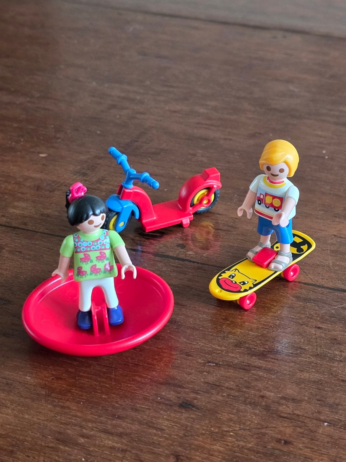 Playmobil 4764 Kinderen met step en skateboard, Gebruikt, Complete set, Ophalen of Verzenden, Figuren