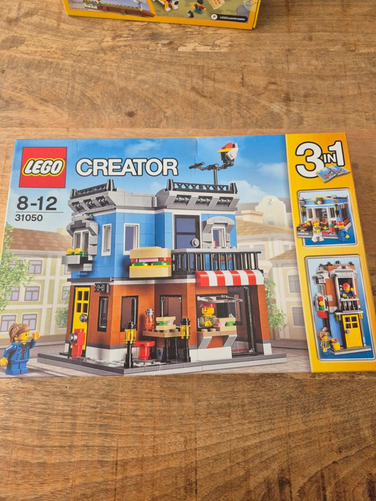 Lego 31050 creator corner deli nieuw in doos, Lego, Nieuw, Ophalen of Verzenden, Ongeopend/sealed