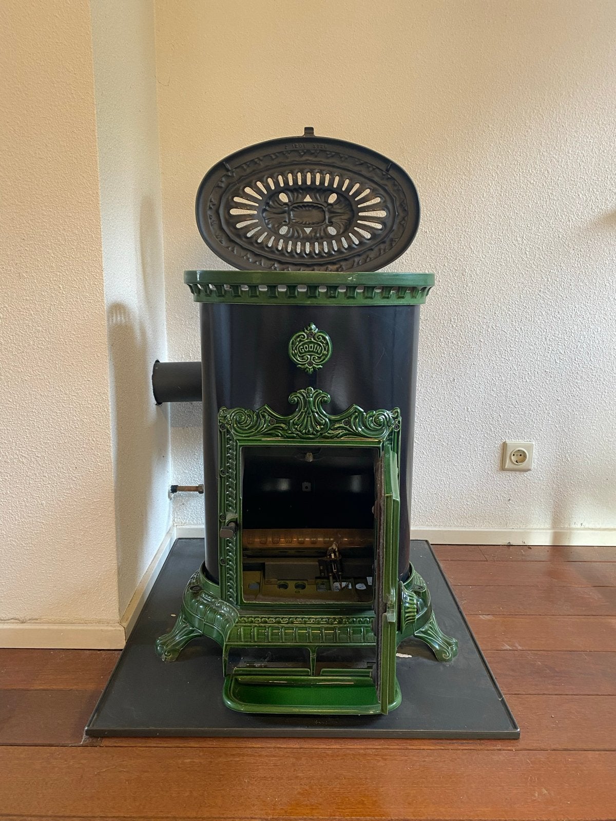Godin Gaskachel - Klassieke Stijl, Groen Emaille, Ophalen, Gas, Zo goed als nieuw, Vrijstaand